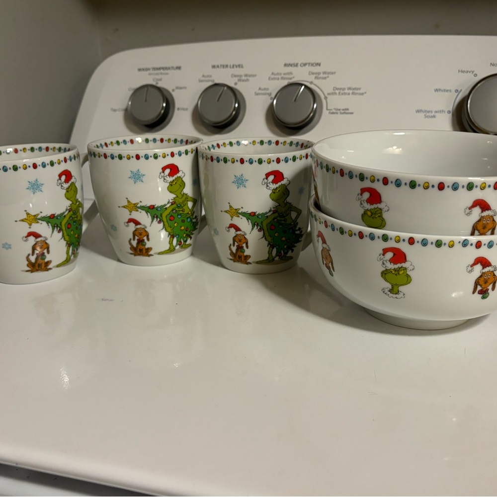 The Grinch mugs and cereal bowls